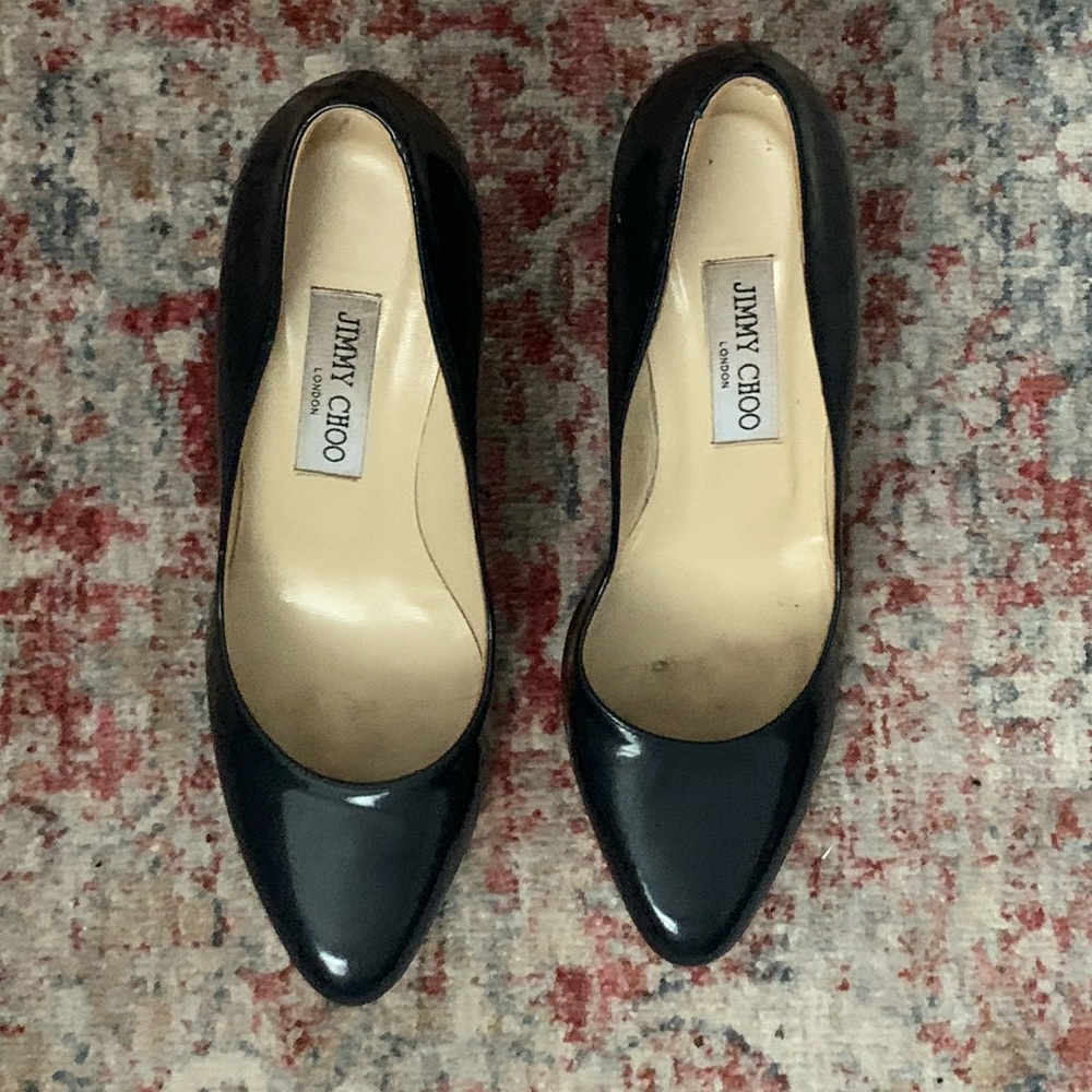 Gorgeous dark navy Jimmy Choo spike heels